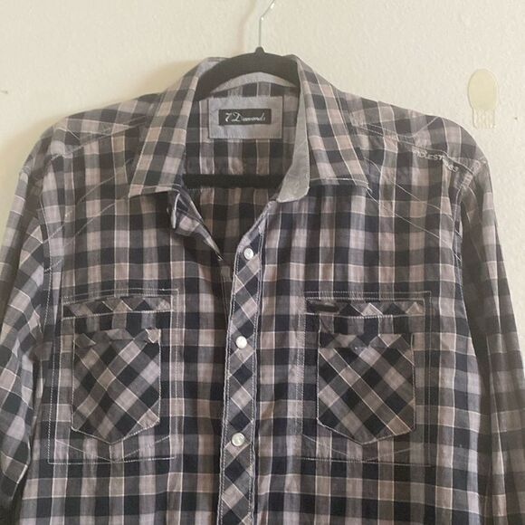 Like New 7 Diamonds Checkered Black Grey Long Sleeve Button Up Shirt - Picture 10 of 11
